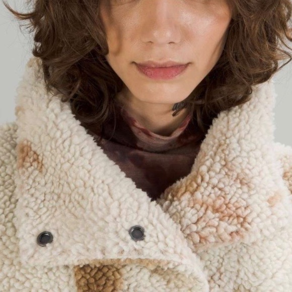 Performance faux fur coat oversized - Picture 3 of 13